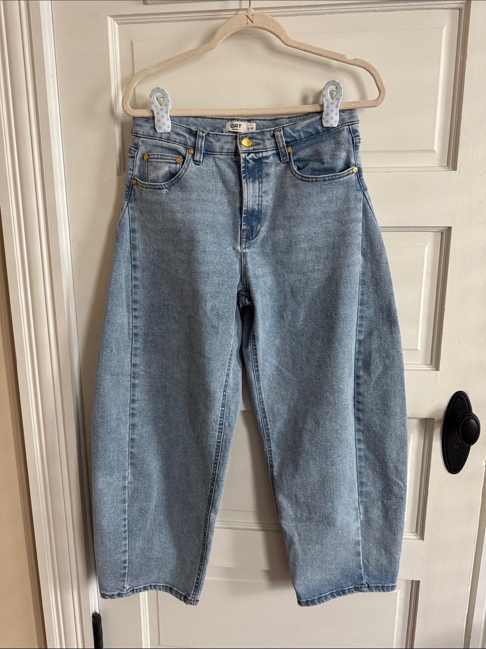 Barrel High-Rise Cropped Jeans